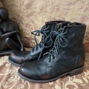 Freebird Manchester Size 10 EUC 🖤